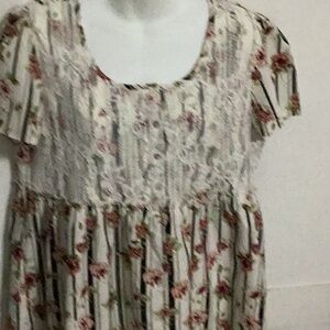 Suzanne Betro Floral Lace Top - Cream and Pink Size XL